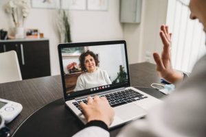 Key Factors to Consider When Choosing Telecounseling Services